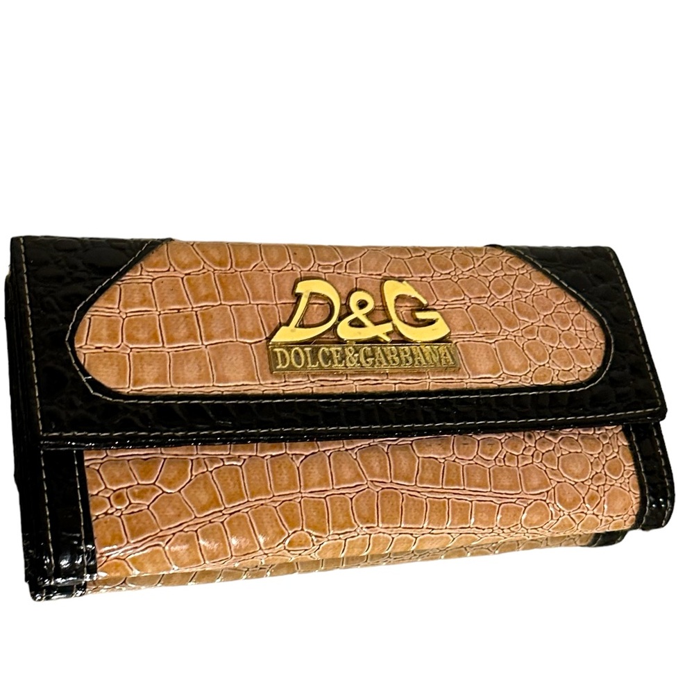 Dolce & Gabanna long python continental wallet preloved